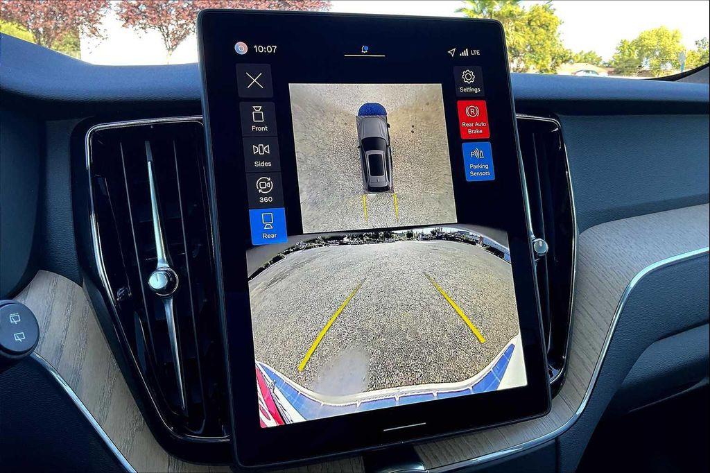 new 2026 Volvo XC60 car, priced at $57,985