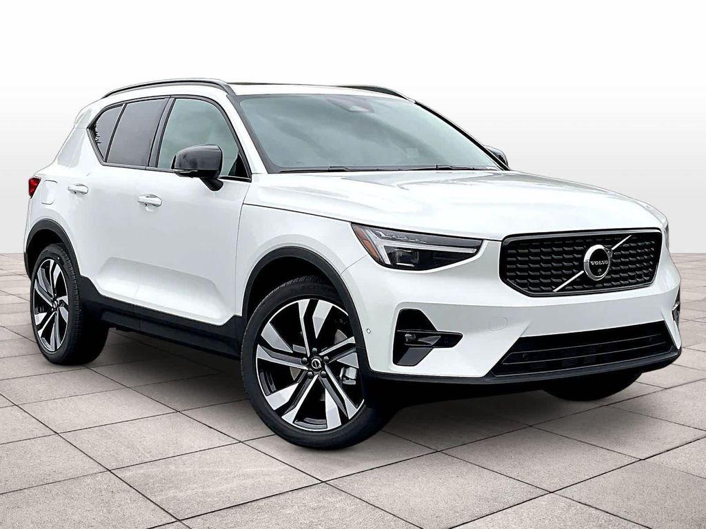 new 2026 Volvo XC40 car, priced at $48,575