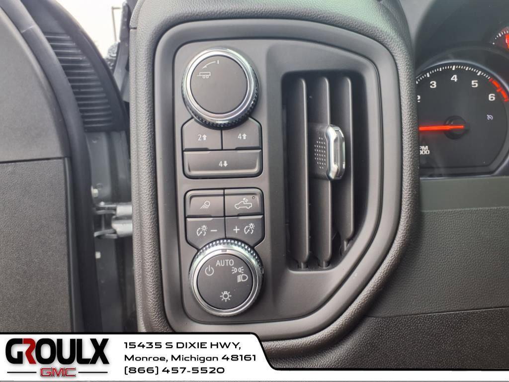 new 2025 GMC Sierra 2500 car, priced at $53,600