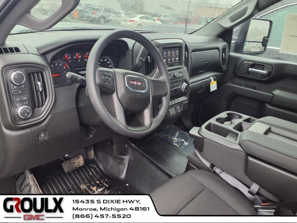 new 2025 GMC Sierra 2500 car, priced at $53,600