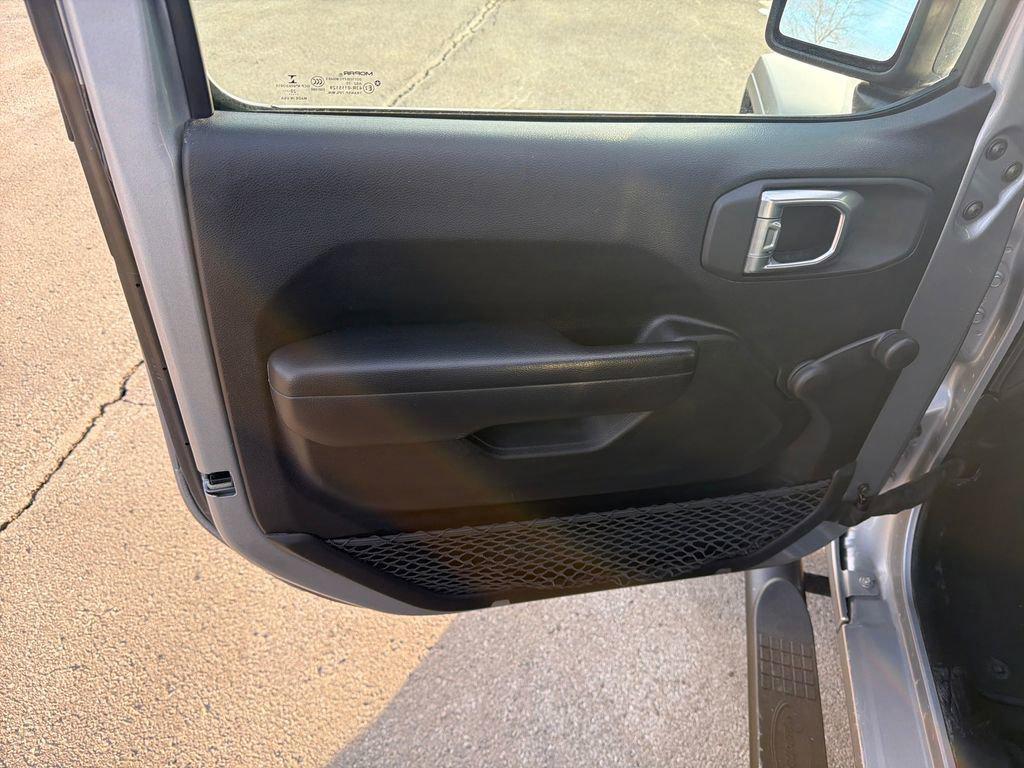 used 2021 Jeep Wrangler Unlimited car, priced at $25,299