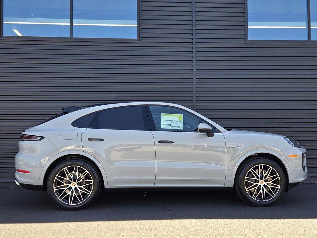 new 2025 Porsche Cayenne car, priced at $125,935