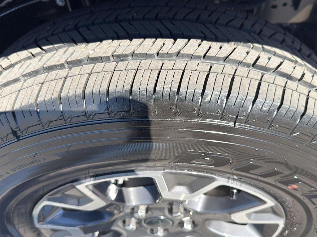 new 2026 Jeep Gladiator car, priced at $50,530