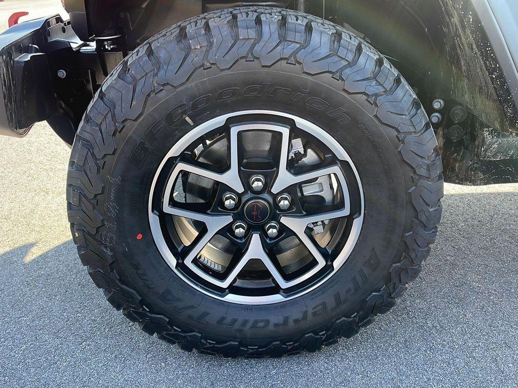 new 2026 Jeep Wrangler car, priced at $56,795