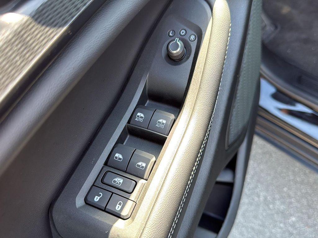 new 2025 Jeep Grand Cherokee L car, priced at $35,925