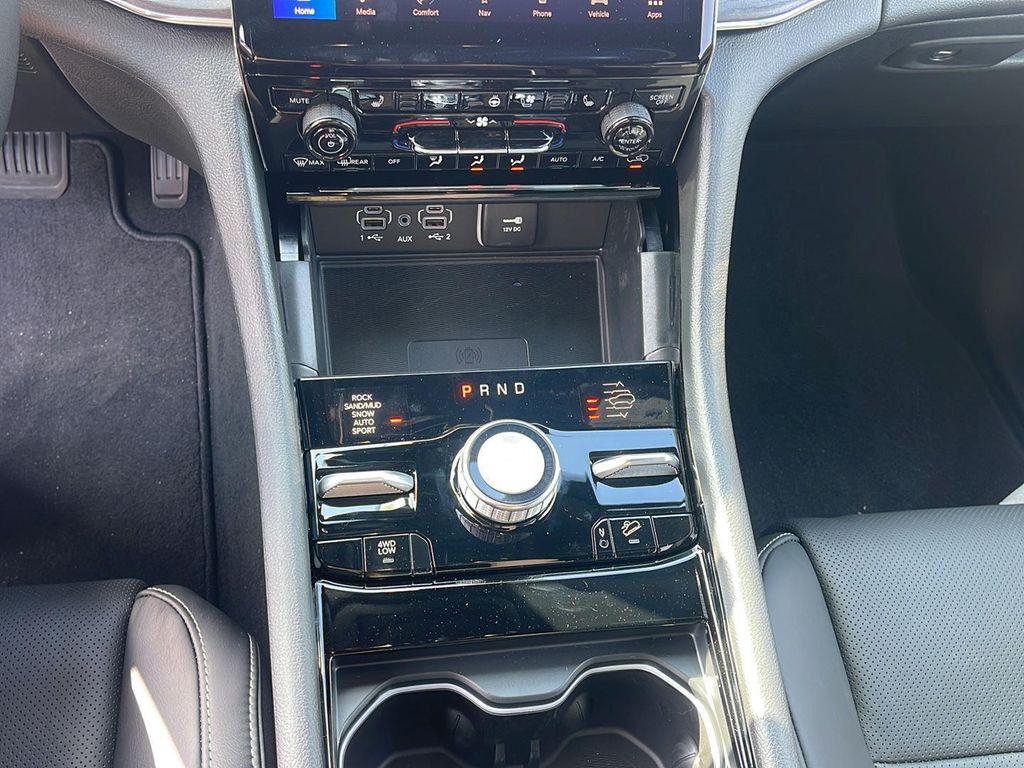 new 2025 Jeep Grand Cherokee car, priced at $54,120