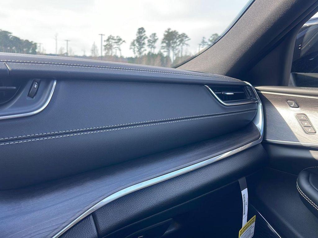 new 2025 Jeep Grand Cherokee car, priced at $54,120