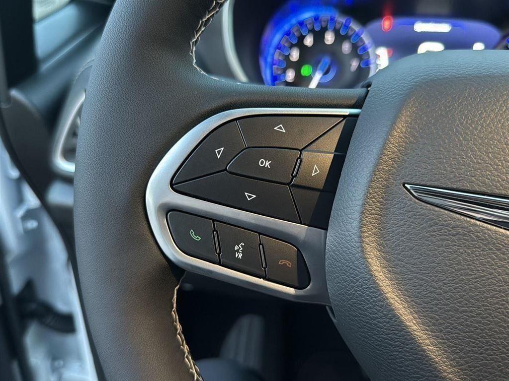 new 2026 Chrysler Pacifica car, priced at $42,245