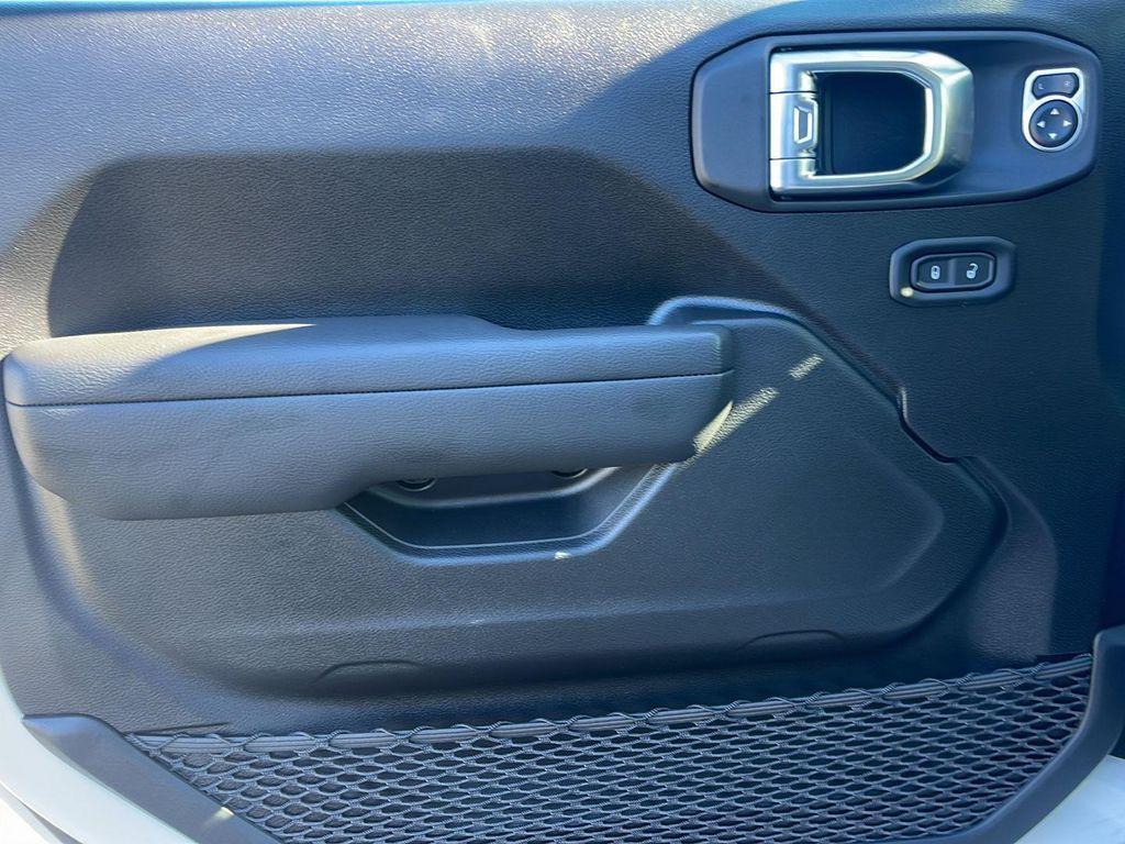 new 2026 Jeep Wrangler car, priced at $43,115