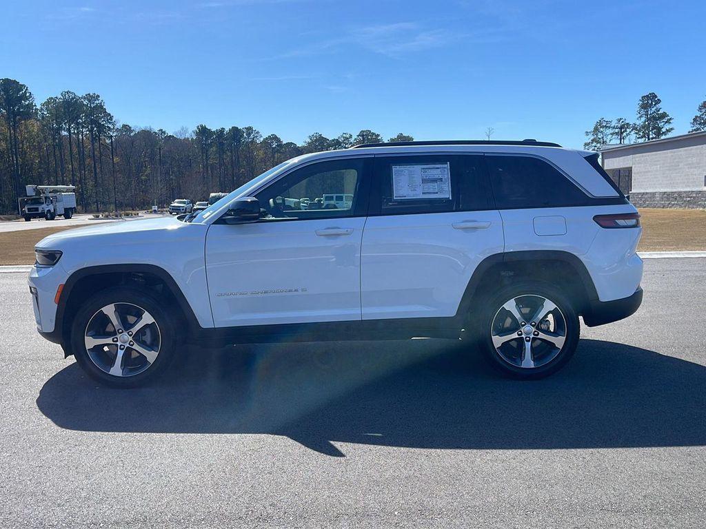 new 2026 Jeep Grand Cherokee car, priced at $48,135