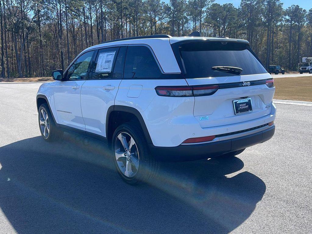 new 2026 Jeep Grand Cherokee car, priced at $48,135