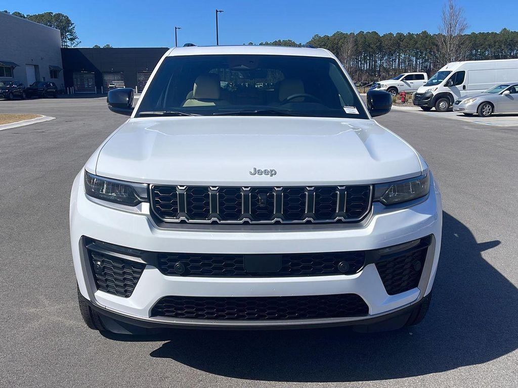 new 2026 Jeep Grand Cherokee car, priced at $48,135