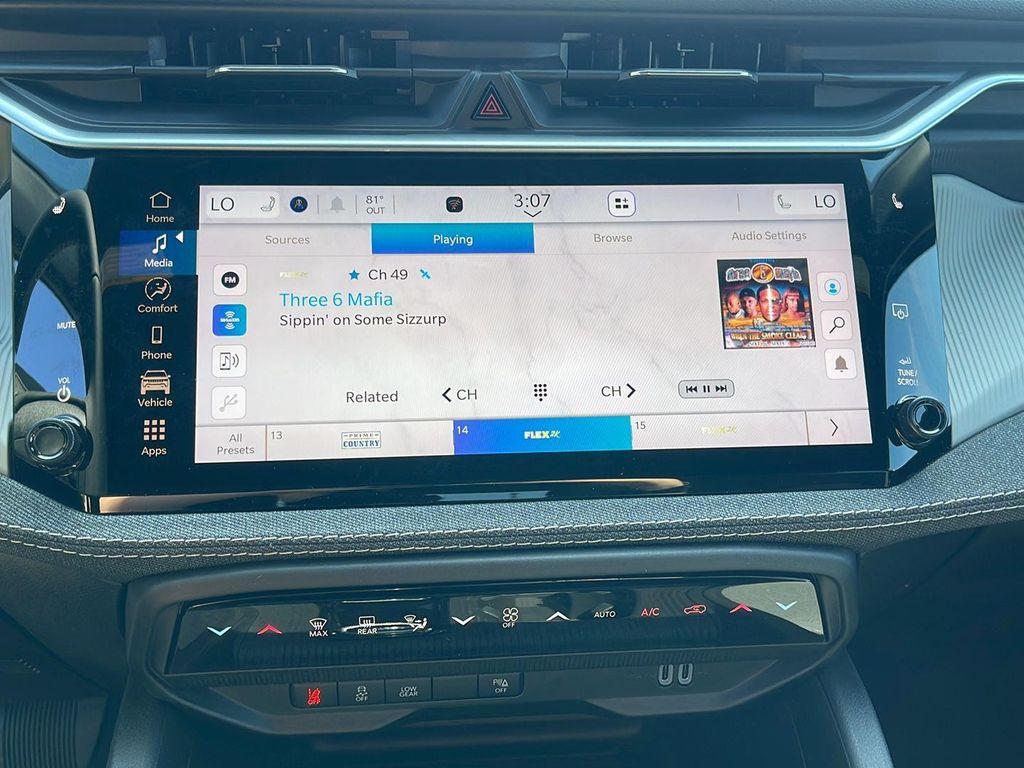 new 2026 Jeep Cherokee car, priced at $38,221