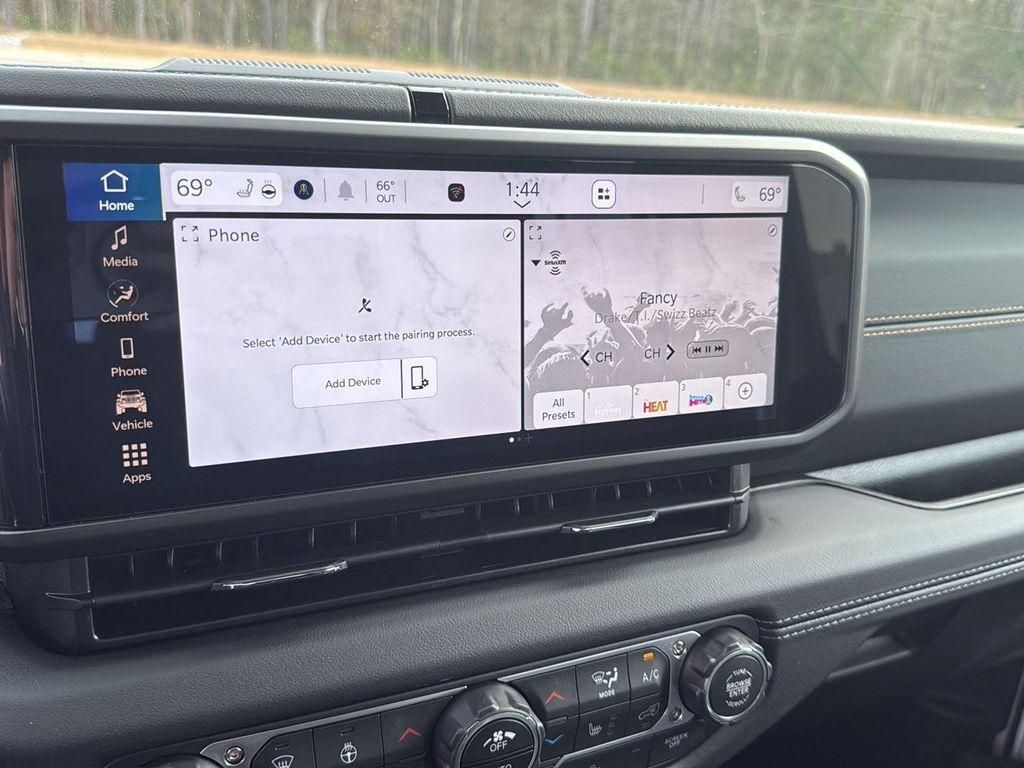 new 2025 Jeep Gladiator car, priced at $41,565