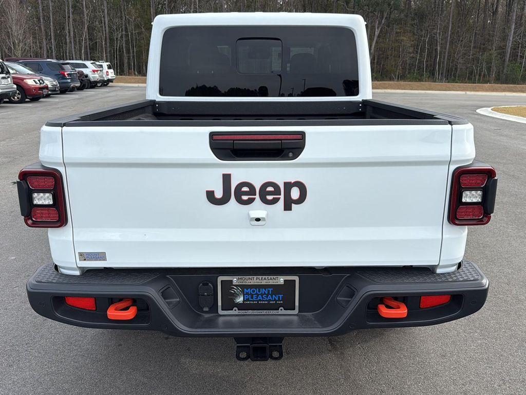 new 2025 Jeep Gladiator car, priced at $52,340