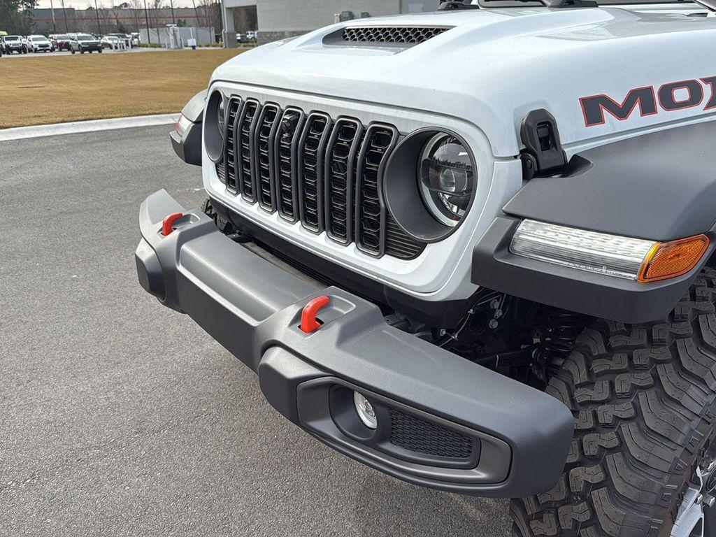 new 2025 Jeep Gladiator car, priced at $52,340