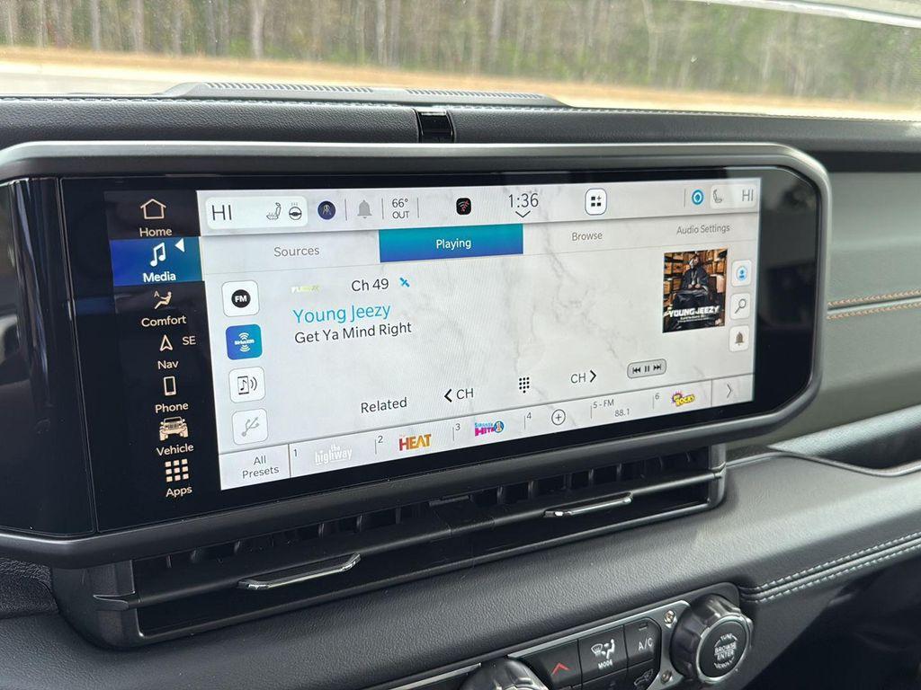 new 2025 Jeep Gladiator car, priced at $52,340