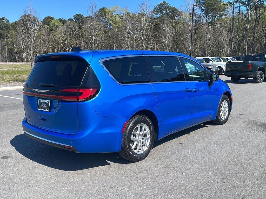 new 2026 Chrysler Pacifica car, priced at $43,162