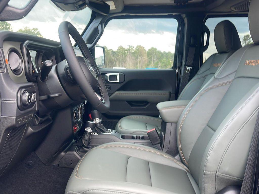 new 2026 Jeep Gladiator car, priced at $62,685