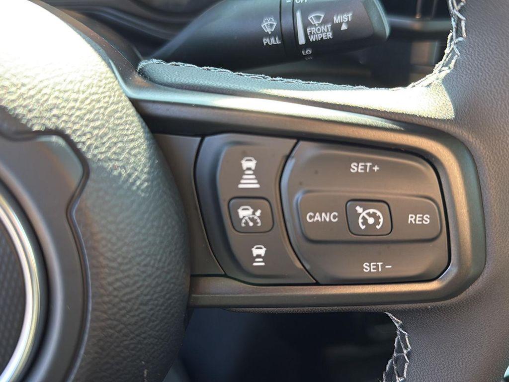 new 2026 Jeep Gladiator car, priced at $51,030