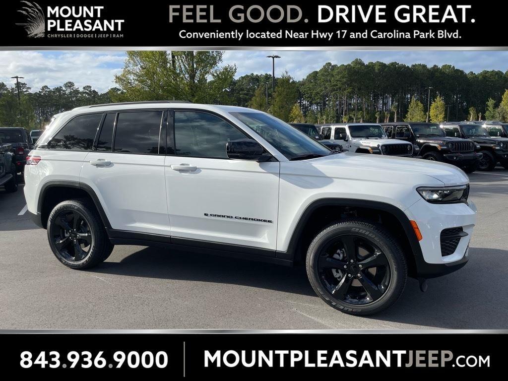 new 2025 Jeep Grand Cherokee car, priced at $38,030