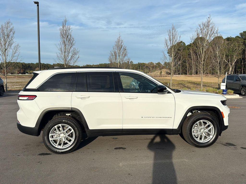new 2025 Jeep Grand Cherokee car, priced at $32,030