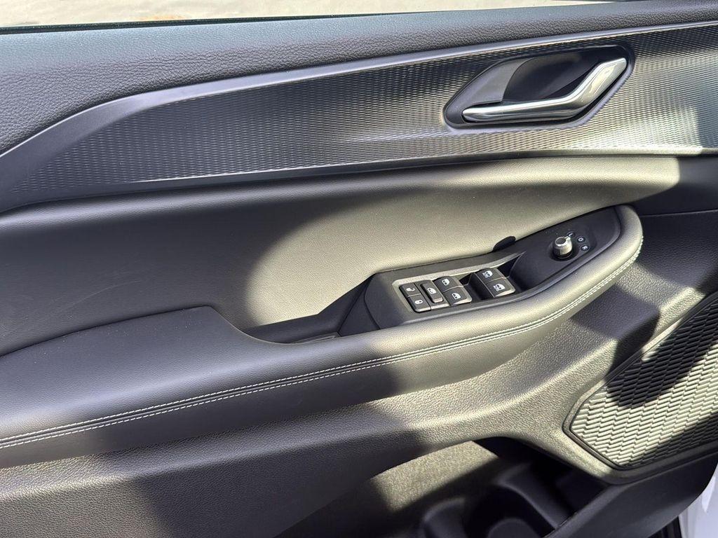 new 2025 Jeep Grand Cherokee car, priced at $32,030