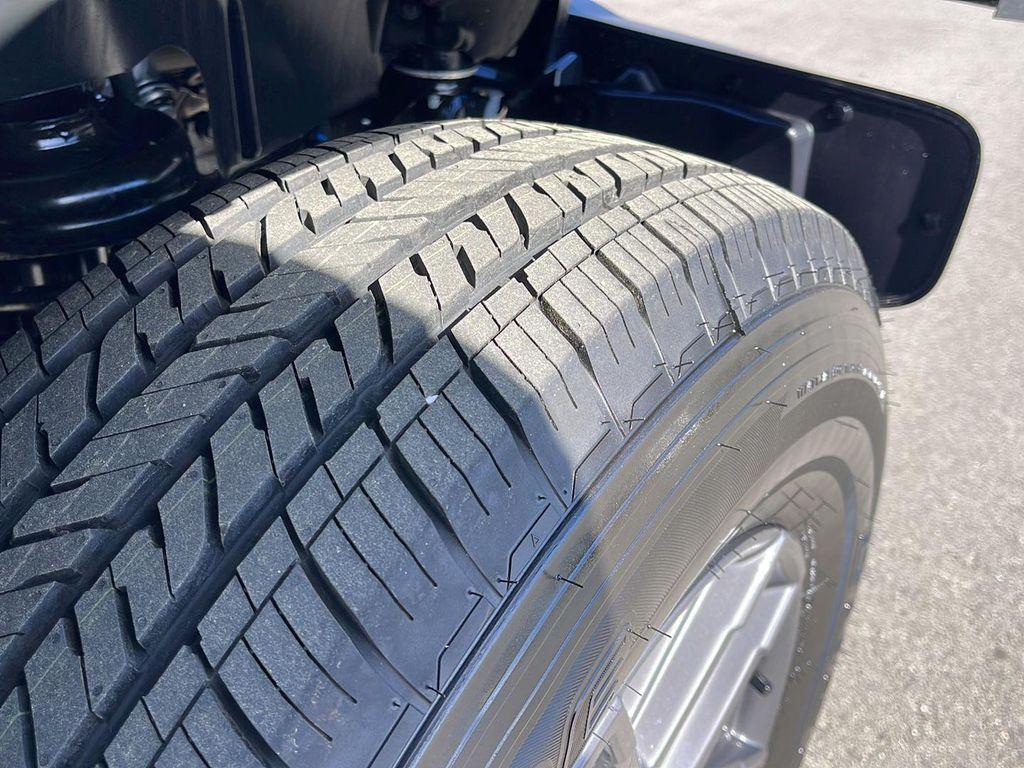 new 2026 Jeep Gladiator car, priced at $44,005