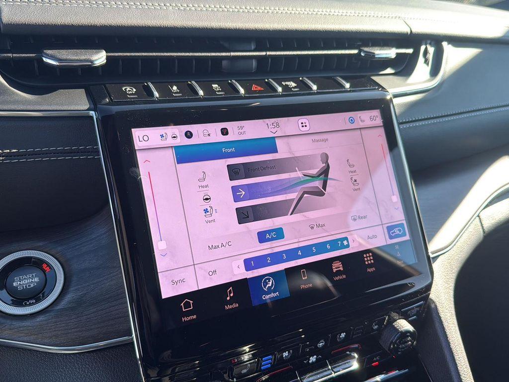 new 2025 Jeep Grand Cherokee car, priced at $55,525