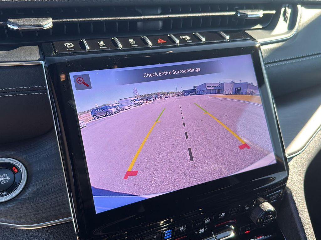 new 2025 Jeep Grand Cherokee car, priced at $55,525