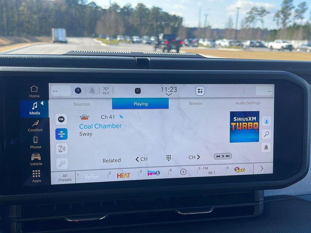 new 2025 Jeep Gladiator car, priced at $40,595