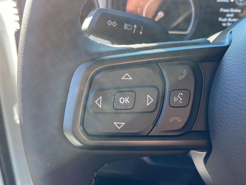 new 2025 Jeep Gladiator car, priced at $40,595