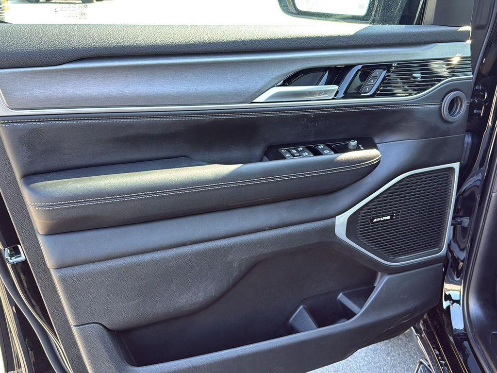 new 2026 Jeep Grand Wagoneer car, priced at $69,755