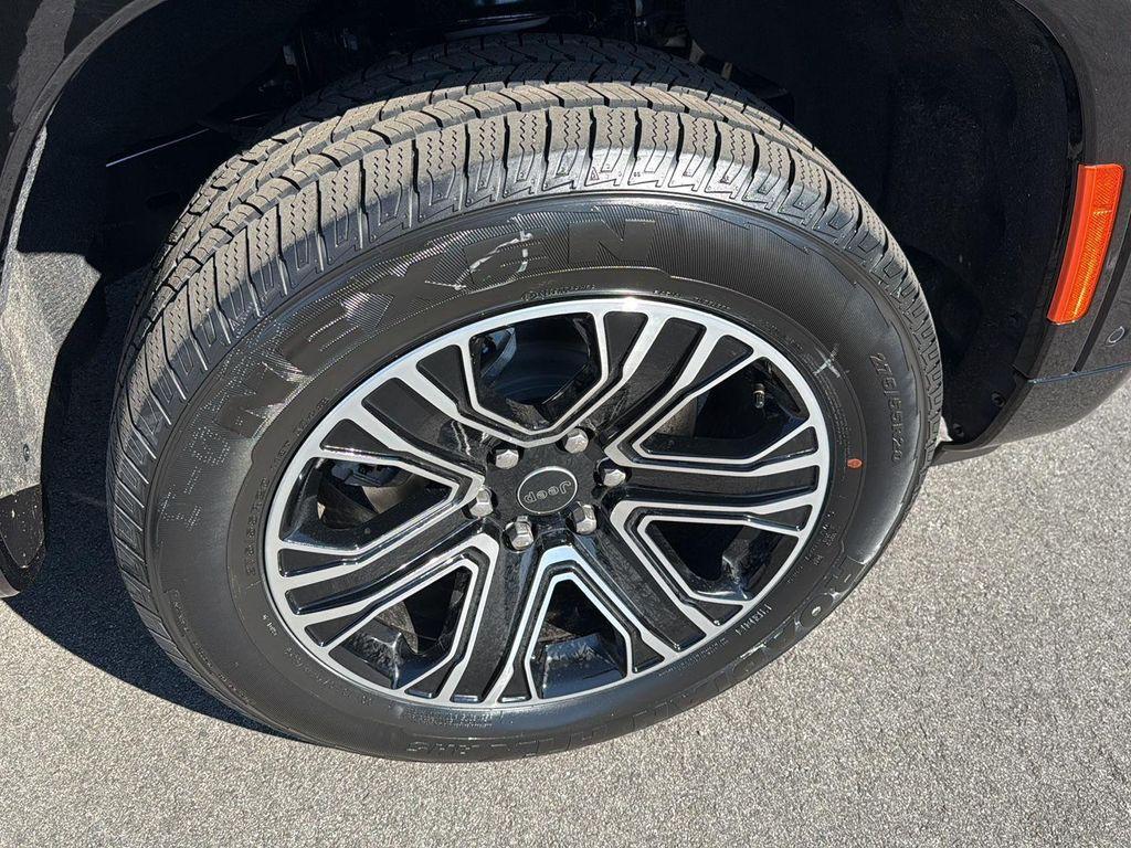 new 2026 Jeep Grand Wagoneer car, priced at $69,755