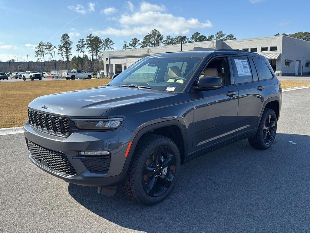 new 2025 Jeep Grand Cherokee car, priced at $44,485