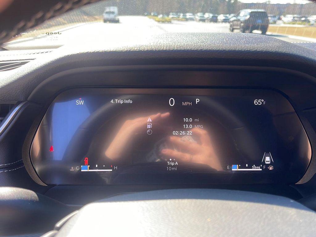 new 2025 Jeep Grand Cherokee car, priced at $36,125