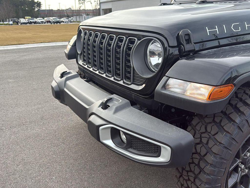 new 2025 Jeep Gladiator car, priced at $42,160