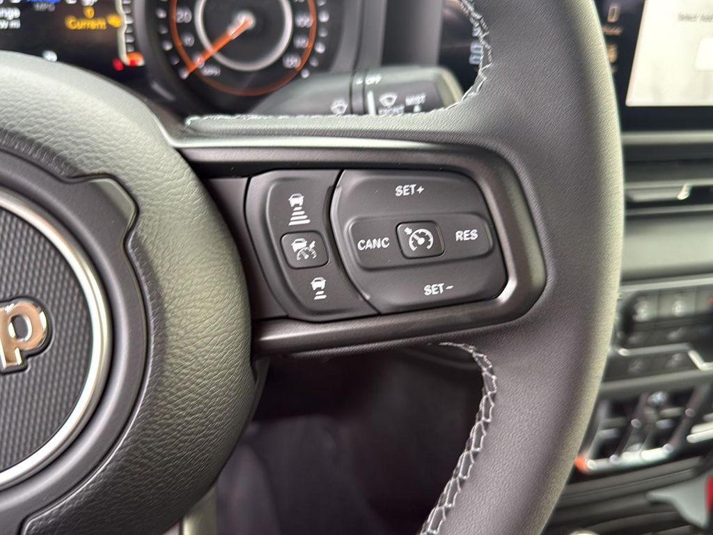 new 2025 Jeep Gladiator car, priced at $42,160