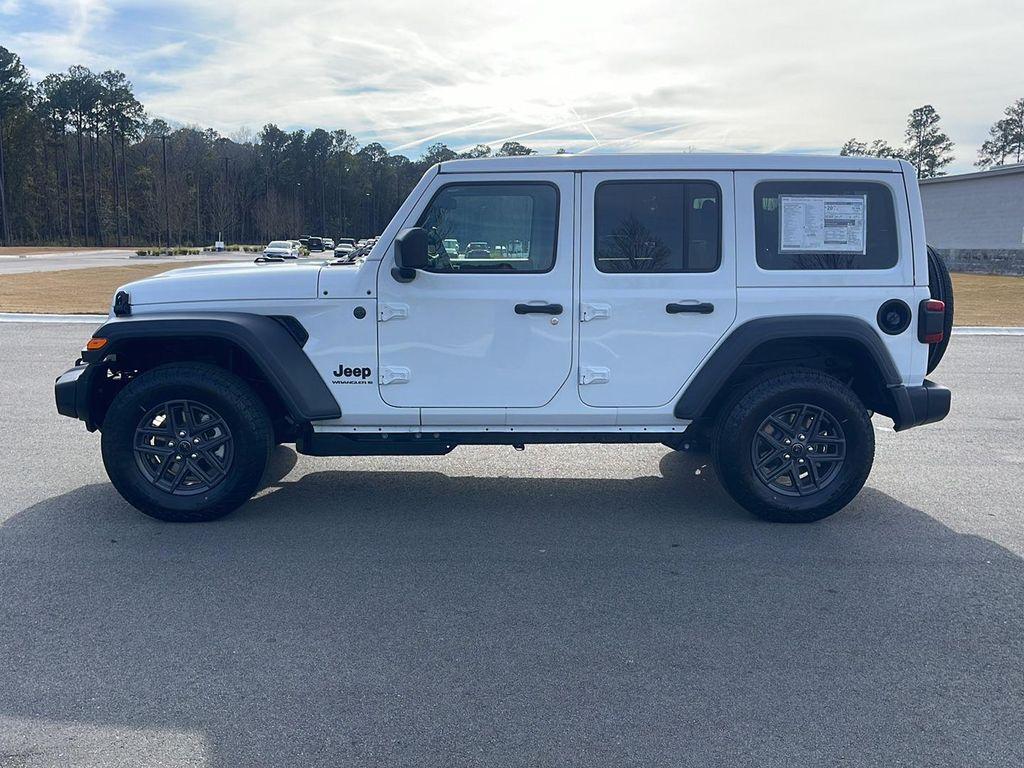 new 2026 Jeep Wrangler car, priced at $47,405