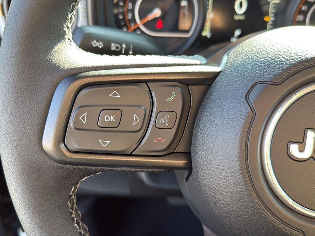 new 2025 Jeep Wrangler car, priced at $41,770
