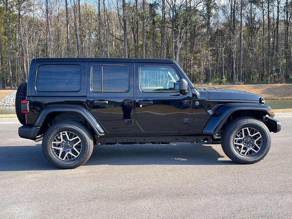 new 2025 Jeep Wrangler car, priced at $46,120