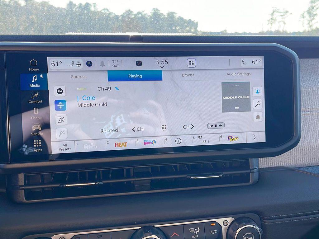 new 2025 Jeep Wrangler car, priced at $46,120