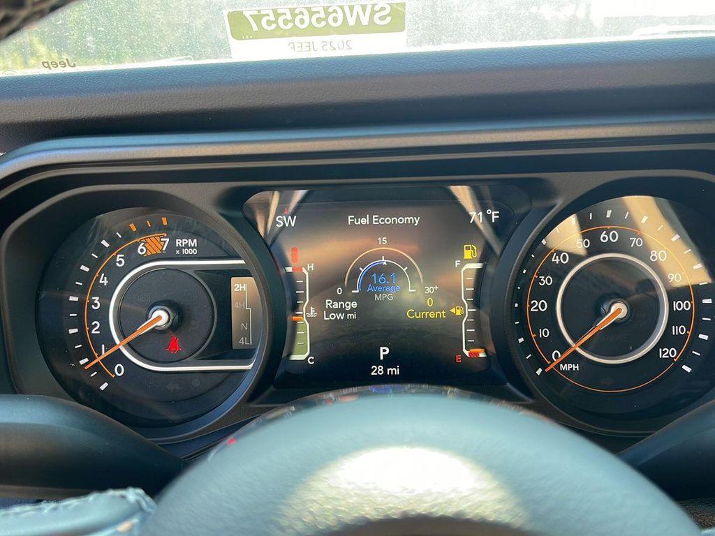 new 2025 Jeep Wrangler car, priced at $46,120