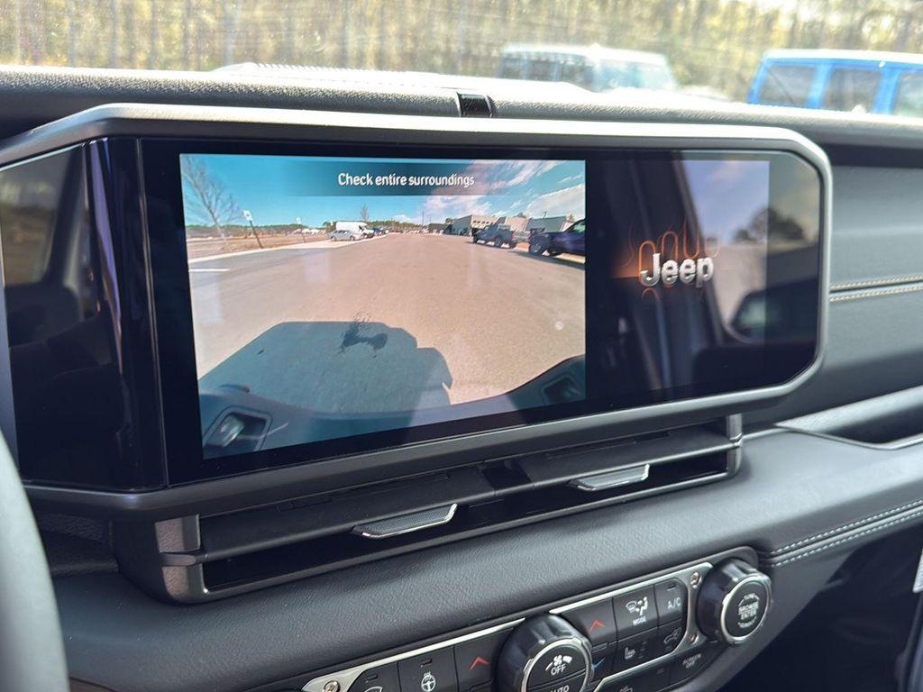 new 2026 Jeep Gladiator car, priced at $47,845