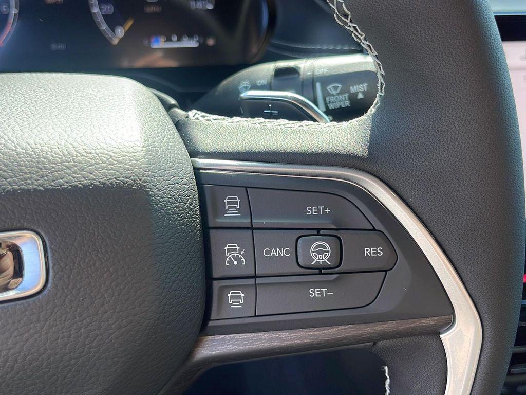 new 2026 Jeep Grand Cherokee car, priced at $47,360