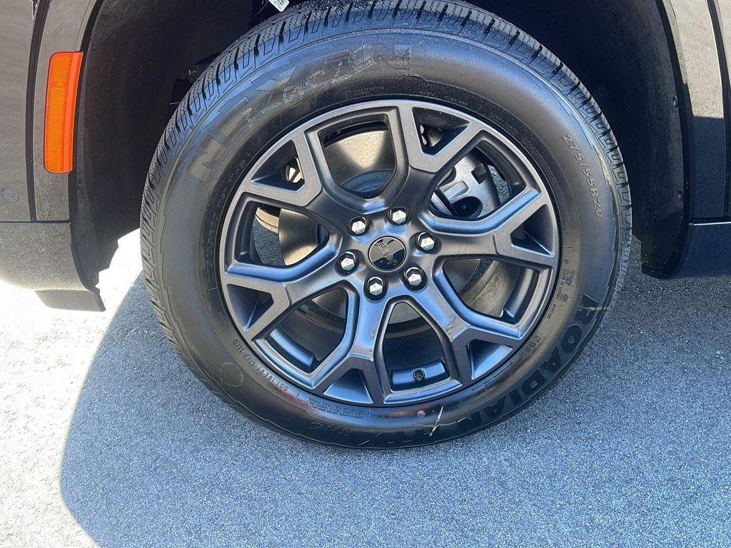 new 2026 Jeep Grand Wagoneer car, priced at $73,155