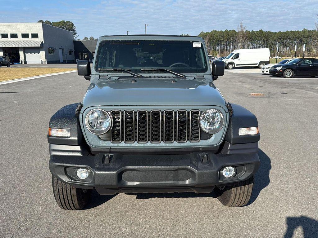 new 2025 Jeep Wrangler car, priced at $41,105