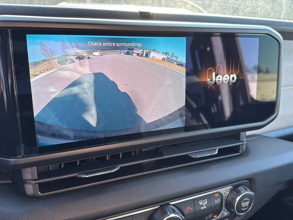 new 2025 Jeep Wrangler car, priced at $41,105