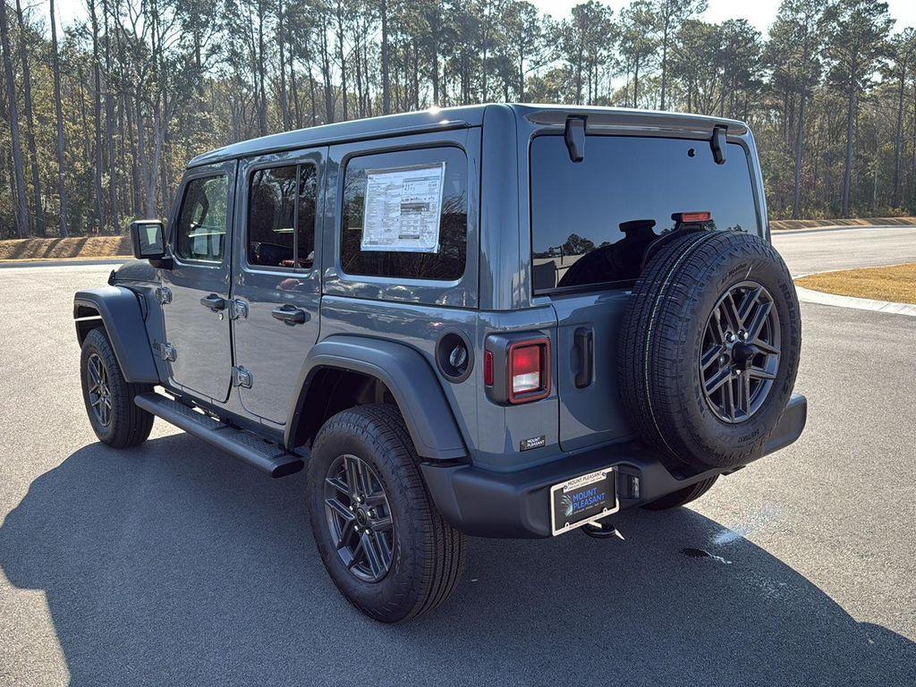 new 2025 Jeep Wrangler car, priced at $41,105