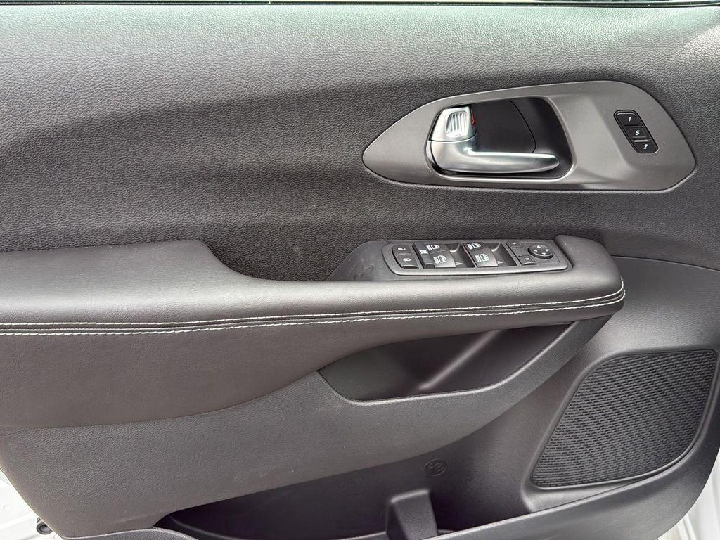 new 2026 Chrysler Pacifica car, priced at $43,160